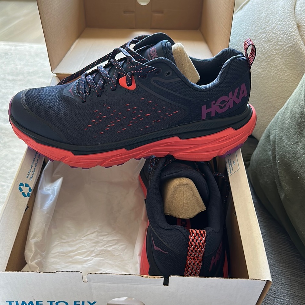 Hoka challenger ATR 6 women’s
